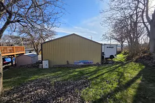 624 Dufur Ave, Maupin, OR 97037 - Photo 38