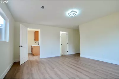 12305 SW 7th St, Beaverton, OR 97005 - Photo 10