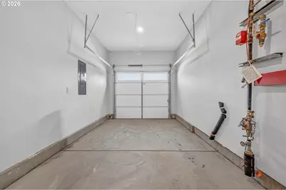 9273 E Burnside St, Portland, OR 97216 - Photo 22