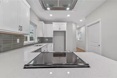 9273 E Burnside St, Portland, OR 97216 - Photo 4