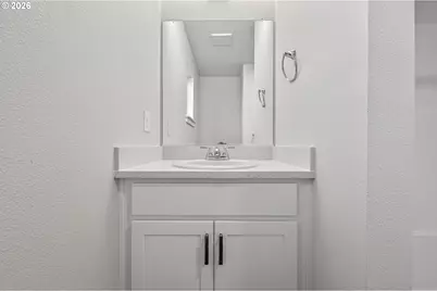 9273 E Burnside St, Portland, OR 97216 - Photo 18