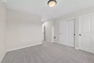 9273 E Burnside St, Portland, OR 97216 - Photo 10