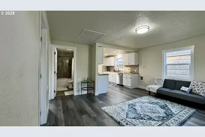 1925 Liberty St, Salem, OR 97317 - Photo 8