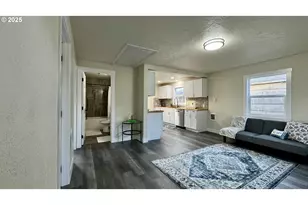 1925 Liberty St, Salem, OR 97317 - Photo 8