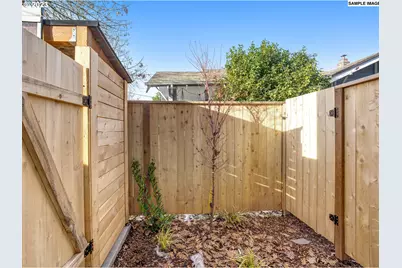 2325 N Lombard St #3, Portland, OR 97217 - Photo 12