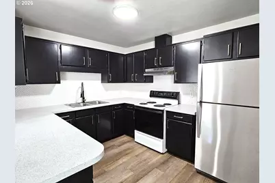 908 Pioneer St, Ridgefield, WA 98642 - Photo 8