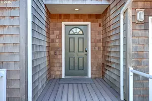 305 Avenue C, Seaside, OR 97138 - Photo 4