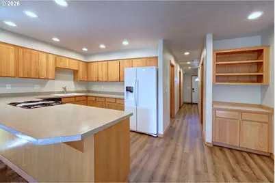 305 Avenue C, Seaside, OR 97138 - Photo 8