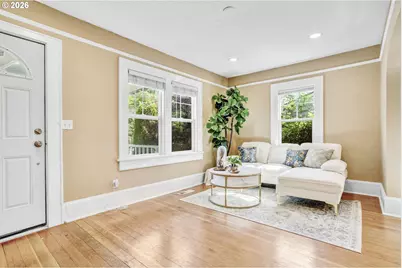 9842 SE Harold St, Portland, OR 97266 - Photo 8