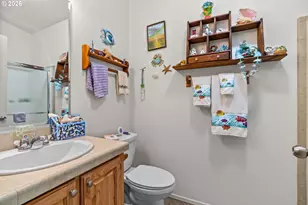 1199 N Terry St, Eugene, OR 97402 - Photo 12