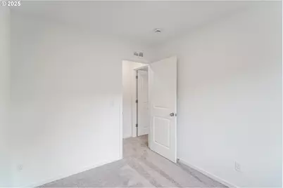 674 Minnesota St, Lebanon, OR 97355 - Photo 10