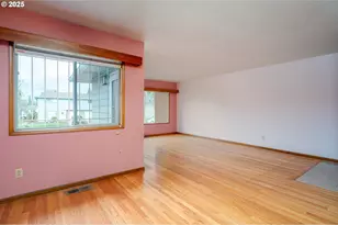 6208 SE Woodstock Blvd, Portland, OR 97206 - Photo 12