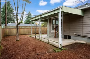 6208 SE Woodstock Blvd, Portland, OR 97206 - Photo 38