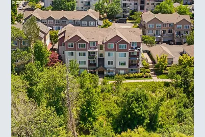 615 NW Lost Springs Ter #102, Portland, OR 97229 - Photo 2