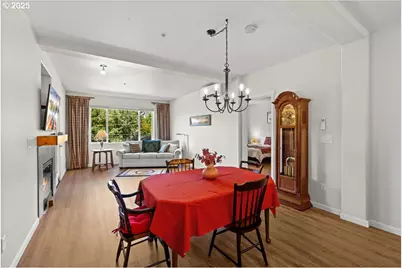 615 NW Lost Springs Ter #102, Portland, OR 97229 - Photo 16