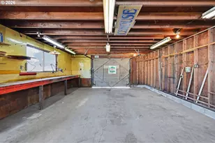 325 W N St, Springfield, OR 97477 - Photo 36