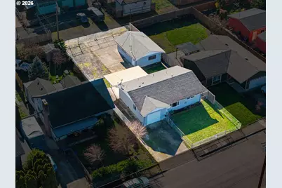 325 W N St, Springfield, OR 97477 - Photo 40