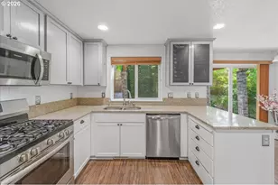 19240 SW Rosedale Ct, Beaverton, OR 97007 - Photo 8