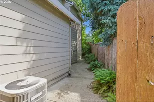 19240 SW Rosedale Ct, Beaverton, OR 97007 - Photo 32