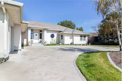 148 Rio Senda St, Umatilla, OR 97882 - Photo 2