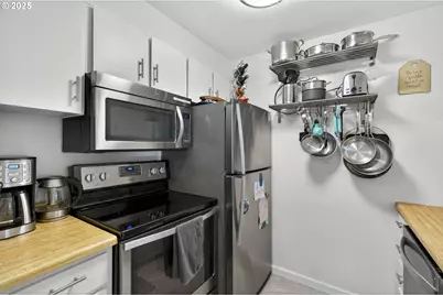 44 Eagle Crest Dr #18, Lake Oswego, OR 97035 - Photo 10