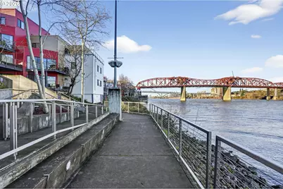 910 NW Naito Pkwy #i18, Portland, OR 97209 - Photo 22