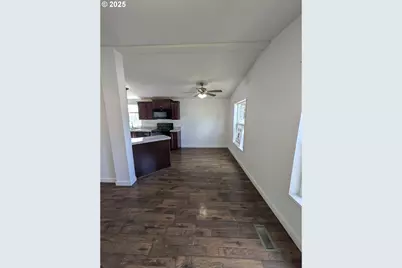 9700 SW Tualatin Rd #5, Tualatin, OR 97062 - Photo 18