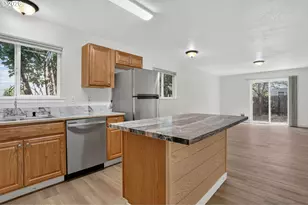 2926 SE 125th Ave, Portland, OR 97236 - Photo 4