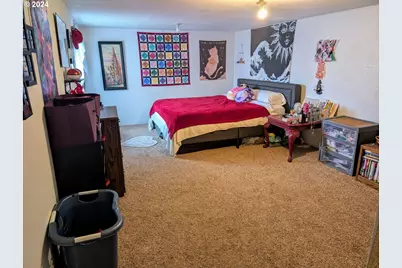 293 N Empire Blvd, Coos Bay, OR 97420 - Photo 16