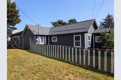 293 N Empire Blvd, Coos Bay, OR 97420 - Photo 6