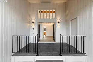 275 NE Scott Dr, Gresham, OR 97030 - Photo 4