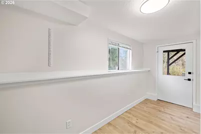 275 NE Scott Dr, Gresham, OR 97030 - Photo 22