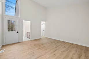 275 NE Scott Dr, Gresham, OR 97030 - Photo 16