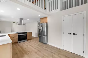 275 NE Scott Dr, Gresham, OR 97030 - Photo 10