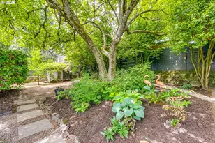 4235 SE Woodward St, Portland, OR 97206 - Photo 36