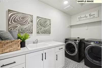 708 Magnolia Ave #44, Woodburn, OR 97071 - Photo 8