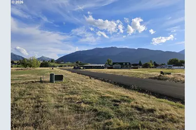 702 N Simeon St, Joseph, OR 97846 - Photo 2