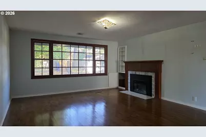 551 Shire Ct, Eugene, OR 97401 - Photo 4