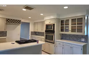 551 Shire Ct, Eugene, OR 97401 - Photo 10