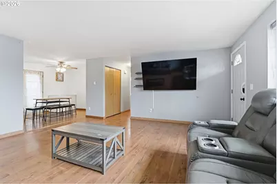 1820 SE Mulberry Ct, McMinnville, OR 97128 - Photo 6