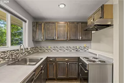 603 SE 148th Ave, Portland, OR 97233 - Photo 8