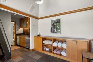 12727 S Iron Mountain Blvd, Portland, OR 97219 - Photo 44