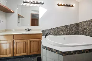 13910 SW Rawhide Ct, Beaverton, OR 97008 - Photo 20