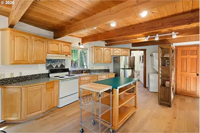 1208 W 28th Ave, Eugene, OR 97405 - Photo 14