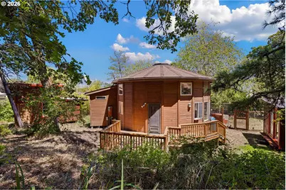 1208 W 28th Ave, Eugene, OR 97405 - Photo 24