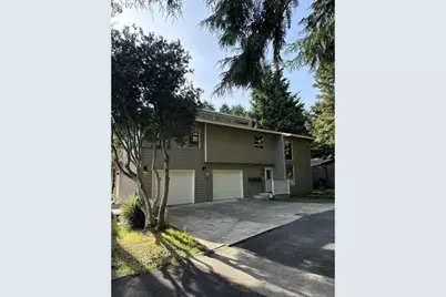 1253 NE East Lagoon Dr, Lincoln City, OR 97367 - Photo 2