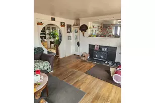195 S 51st St, Springfield, OR 97478 - Photo 8