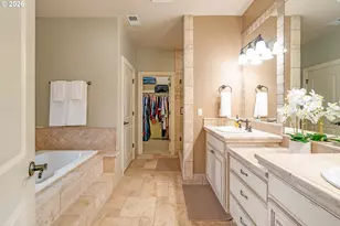 9588 SE Nicholas Dr, Happy Valley, OR 97086 - Photo 18