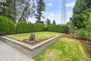 21936 NE Couch St, Gresham, OR 97030 - Photo 42