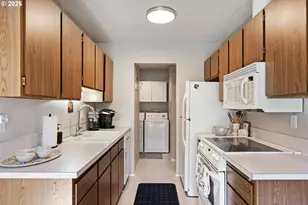 9305 SW Brooks Bend Pl, Portland, OR 97223 - Photo 16